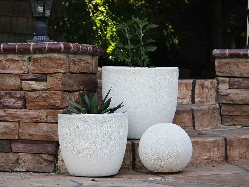 COCO POTS, CORAL WHITE, SET OF 3-19"X17", 15'X13", 12"X11"