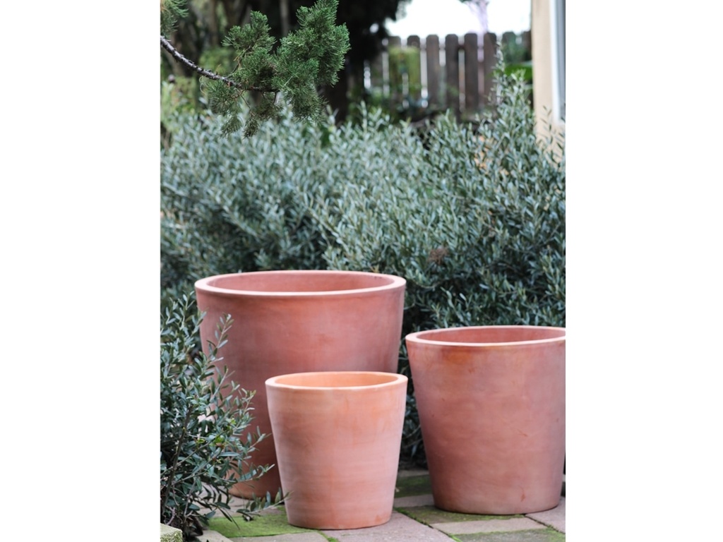 MK CONE PLANTER, WASH CLAY, SET OF 3- 26"x25.5",20"x19.5",16"x16"