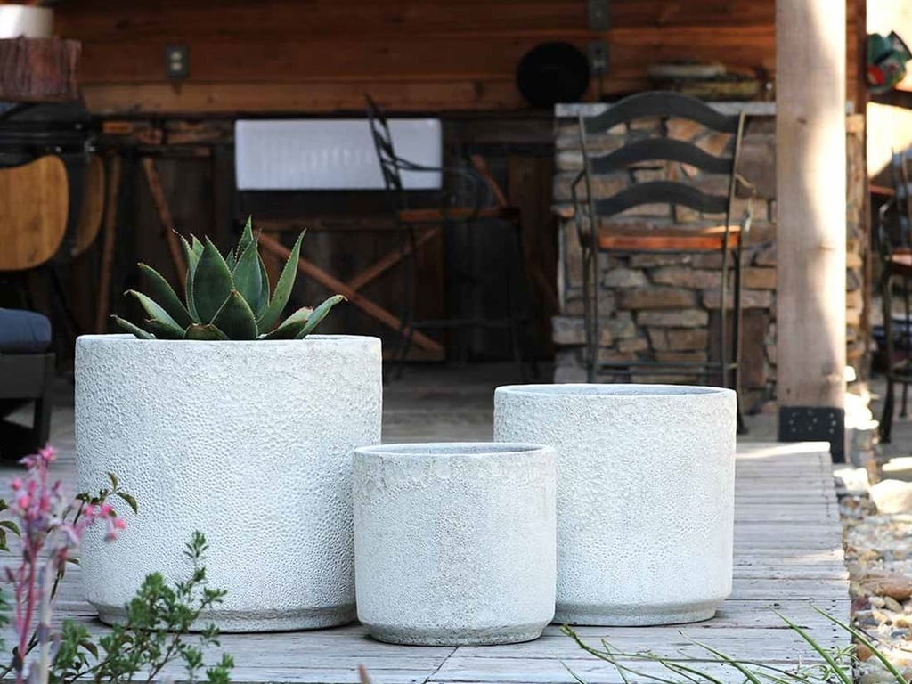 REDONDO PLANTER MID, CORAL WHITE, SET OF 4- 19.5"X18.0", 17.0"X15.5", 15.0"X14.0", 13"X12.5"