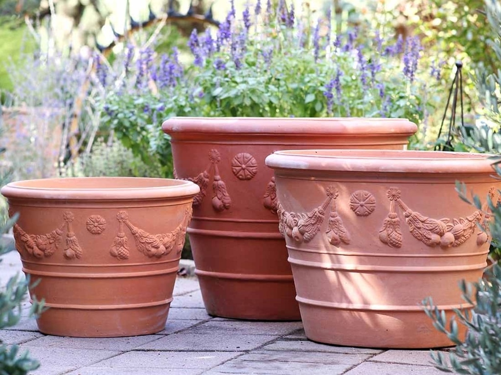 GARDLAND VASE PLANTER, RED CLAY, SET OF 3- "28x21", 24"x18",20"X15"