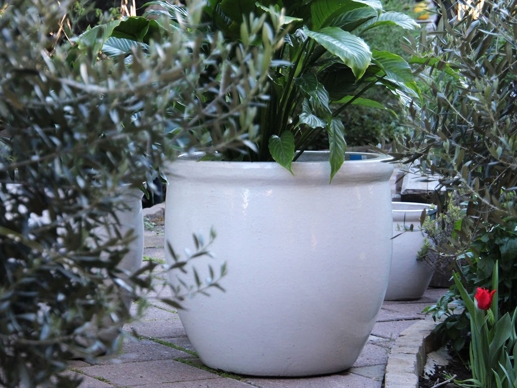 LARGE NO DECOR PLANTER, WHITE WHITE, SET OF 4 - 24.0" X 22.0", 19.0" X 19.0", 15.5" X 15.0", 12.0" X 12.0"