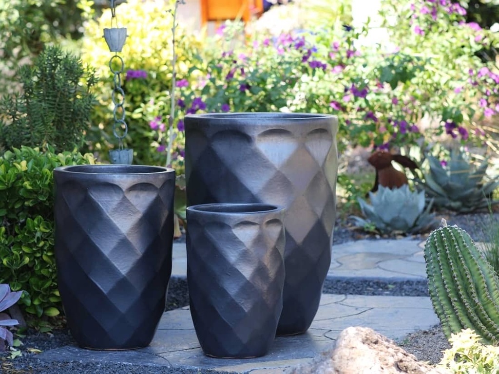 MEDIUM HIGH DIAMOND PLANTER, MATTE BLACK, SET OF 3 - 18.0" X 26.0", 14.0" X 20.5", 11.0" X 16.0"