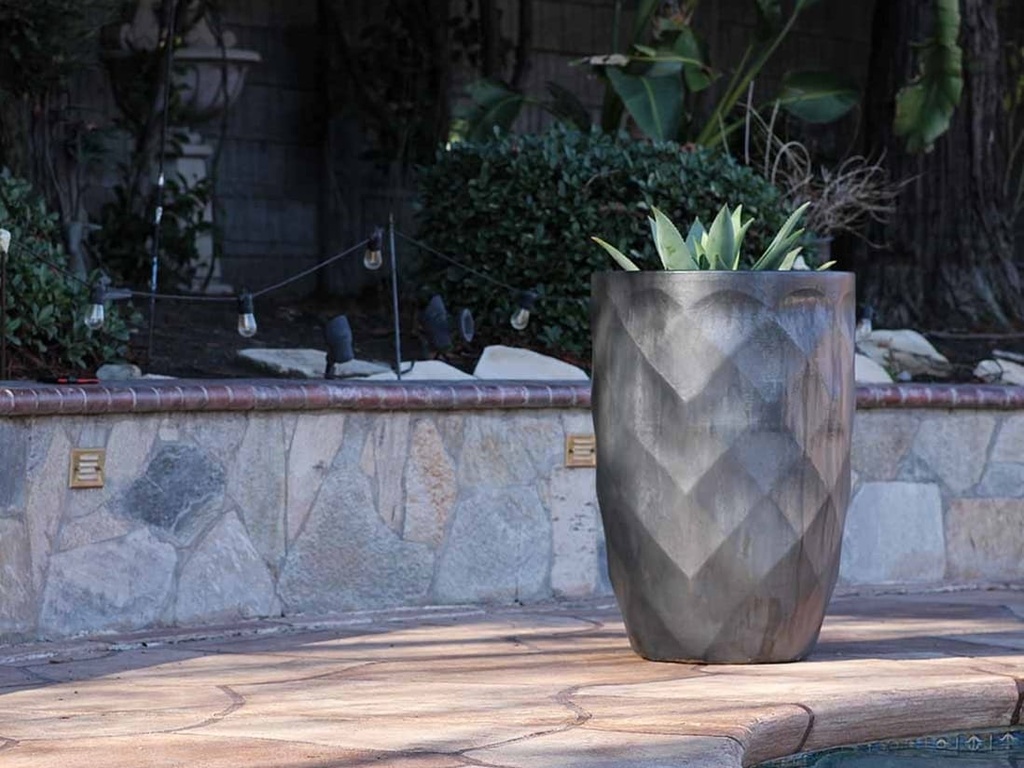 TALL DIAMOND PLANTER, MATTE BLACK, SET OF 2 - 22.0" X 32.5", 18.5" X 25.5"