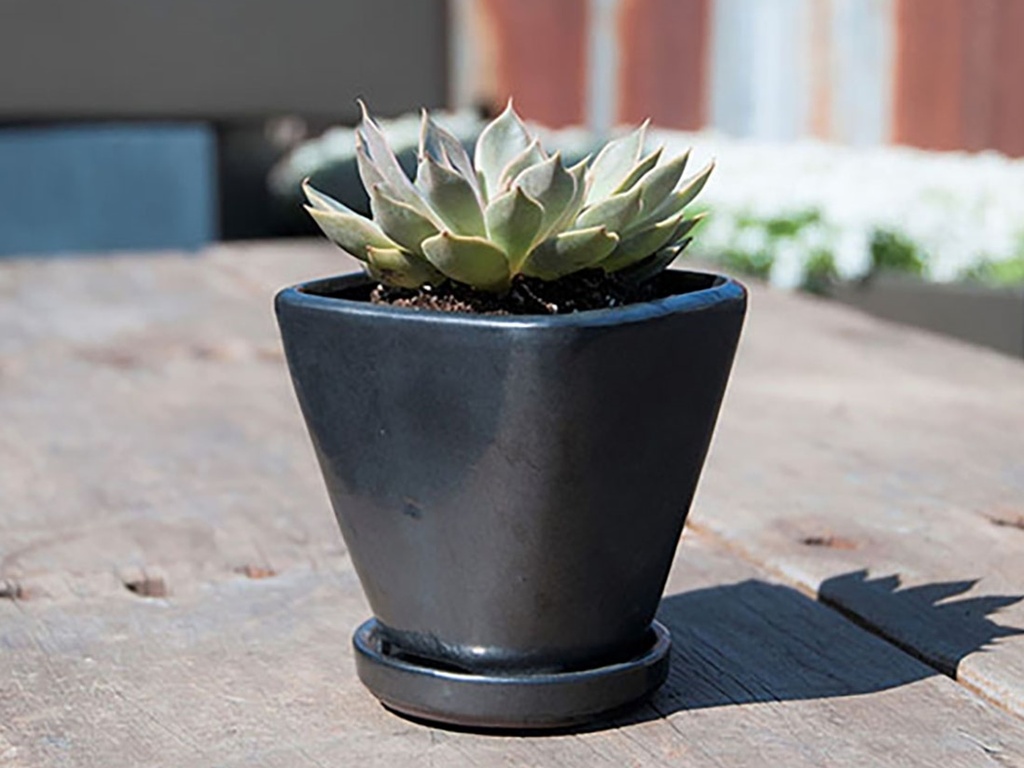 [PY-I5072SVR-B-C6] OAHU INDOOR PLANTER WITH ATTACHED SAUCER, SILVER, 5"X4.5" (SOLD IN CASE OF 6)