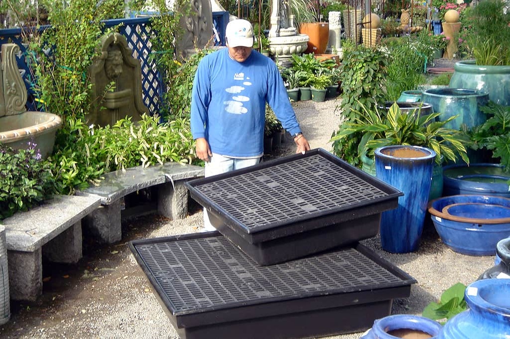 3' X 3' RESERVOIR KIT POND LINER, 36", GRIDS AND MESH 3 ITEMS (8"X8" SUPPORT CINDER BLOCK NOT INCLUDED)