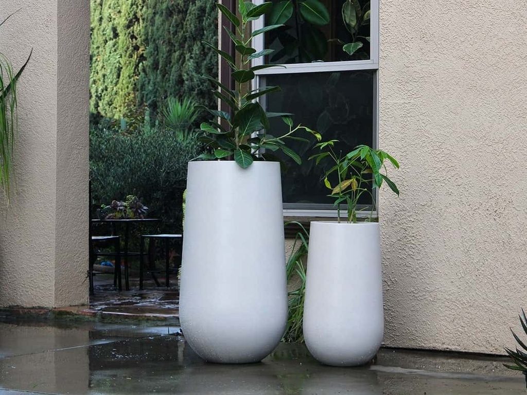 [FG-3120PWH-S2] TALL TRUNK PLANTER, PURE WHITE, SET OF 2-  21.5"X39.5", 15.5"X27.5"