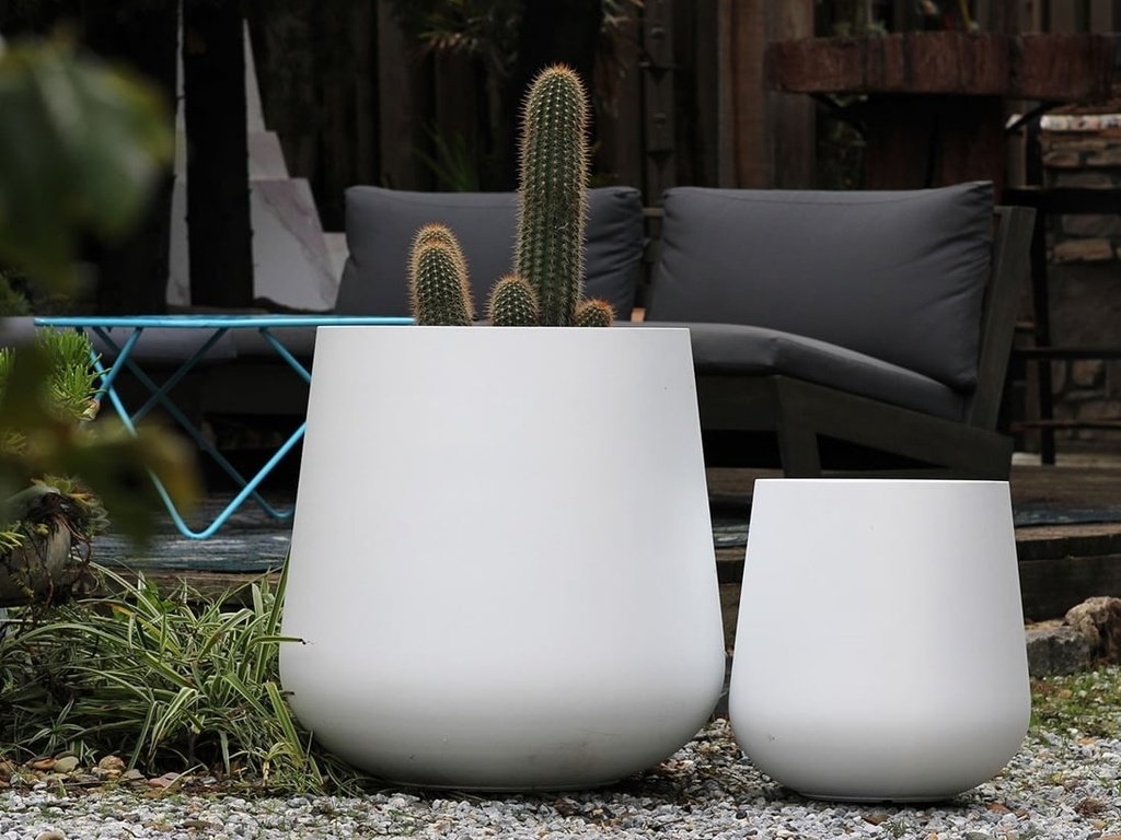 [FG-3121PWH-S2] TRUNK MID PLANER, PURE WHITE, SET OF 2- 26"X26.5", 17.5"X18"