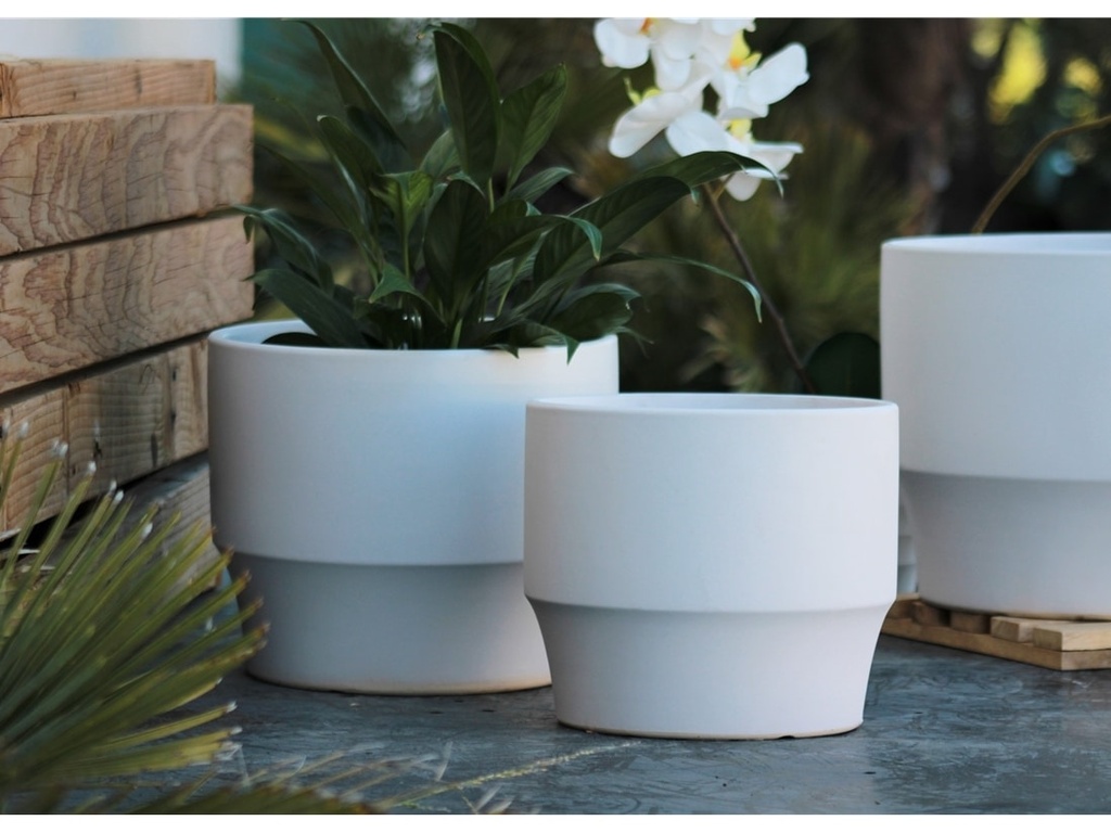 [PC-3303CWH-S3] LARGE PLANET PLANTER, CLOUD WHITE, SET OF 3- 14"X11", 12"X10", 10"X9"