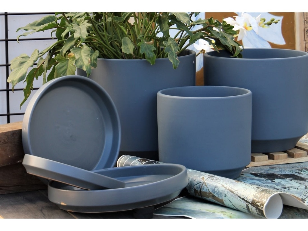 [PC-D3250JGY-B] MID MODERN PLANTER WITH DETACHED SAUCER, JET GREY, 14.0"X12.0", 14.0"X2.5"