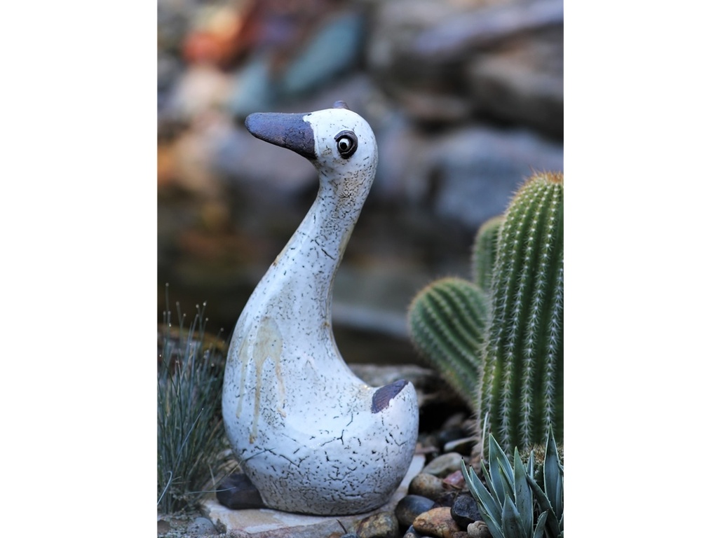 [PF-ST02WH-B] GOOSE 1, WHITE, SIZE B, MEDIUM, 7.5"X6"X14.5"