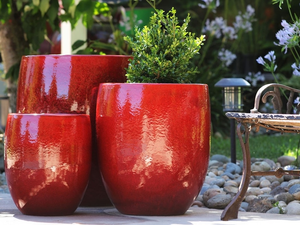 [PV-CG8011LRD-S3] TALL MILANO PLANTER, LAVISH RED, SET OF 3-22.0" X 23.5" 17.0" X 18.5" 12.5" X 14.0"