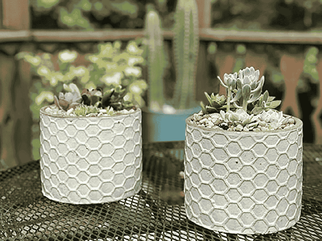 [PV-TST2628EWT-S4] TUSCAN VILLAGE HAND THROWN CYLINDER HEXAGON PLANTER, EARTH WHITE, SET OF 4 - 12.5" X 10.5", 10.5" X 9.5", 9.5" X 8.0", 7.0" X 6.5"